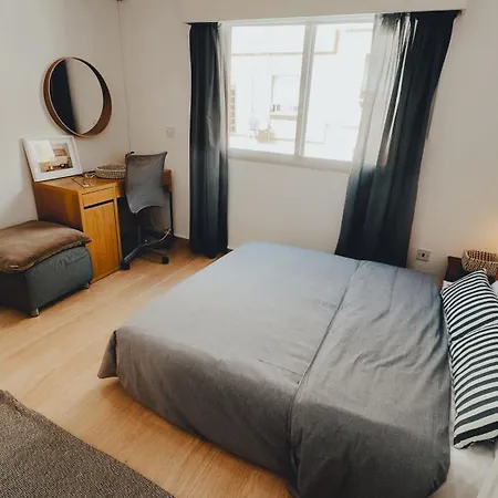 Comfortable Stylish Flat In Apartment *
