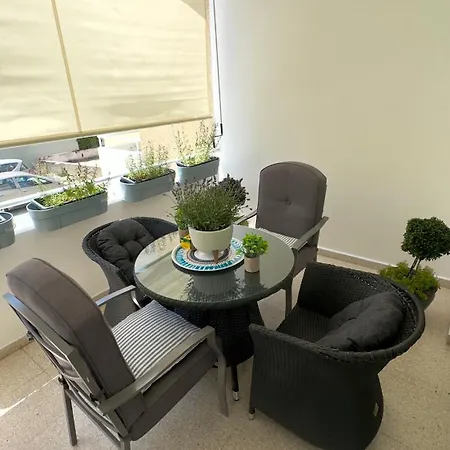 Comfortable Stylish Flat In * Limassol