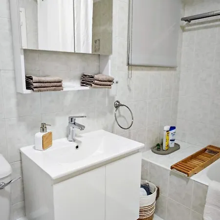 Comfortable Stylish Flat In Limassol